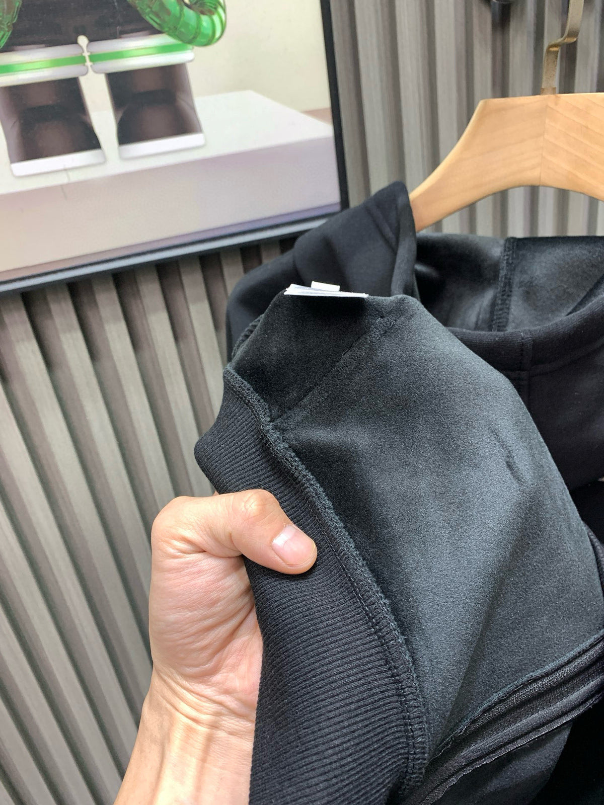 Classic Fit Hoodie-1006