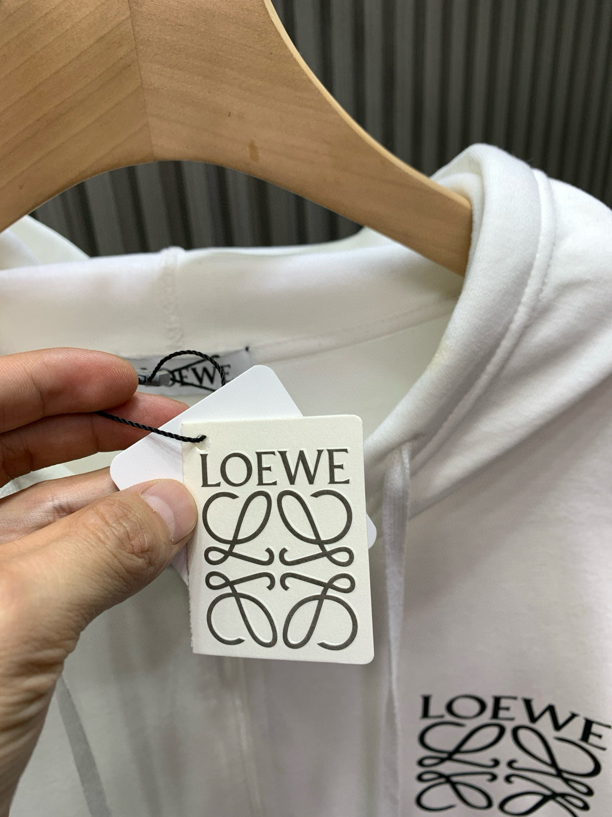 Classic Fit Hoodie-1009