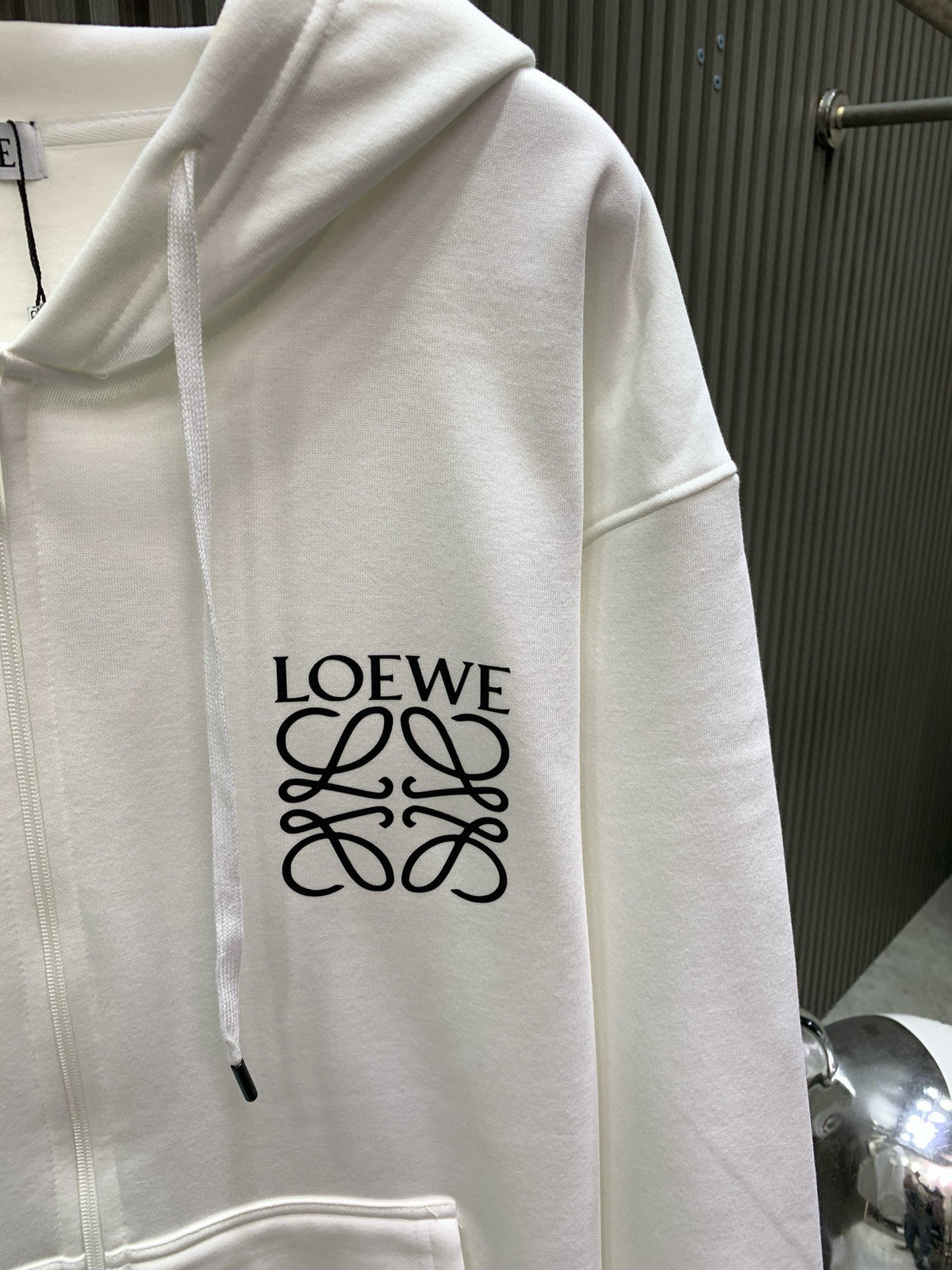 Classic Fit Hoodie-1009