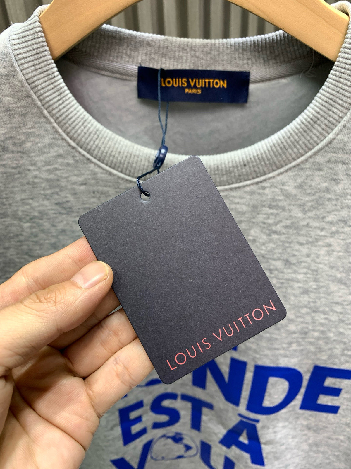 Classic Fit Hoodie-1011