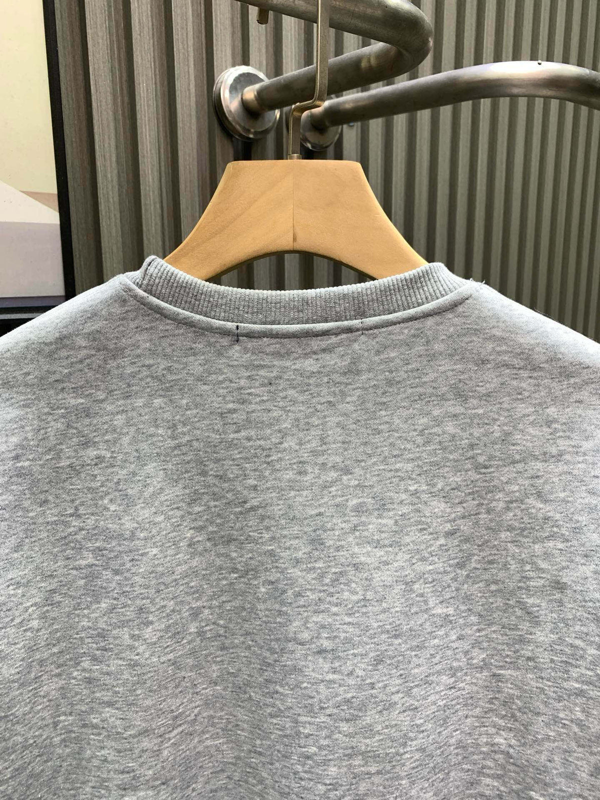 Classic Fit Hoodie-1011