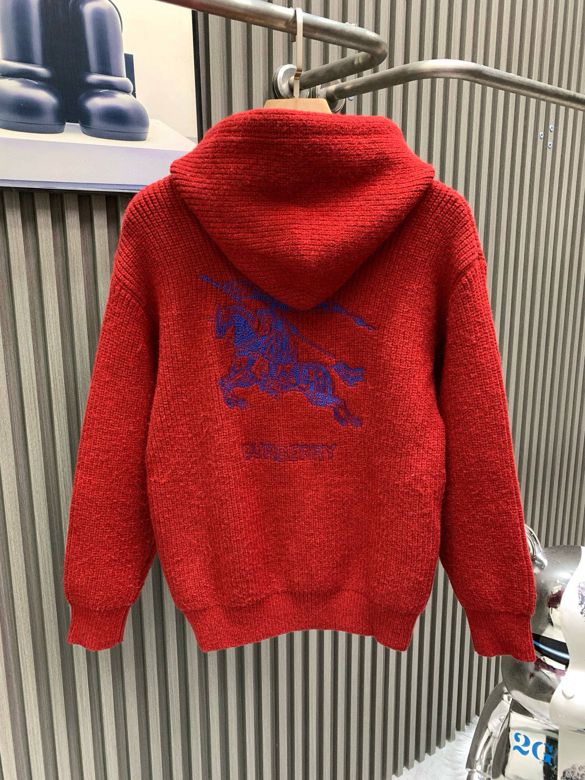 Classic Fit Hoodie-1012