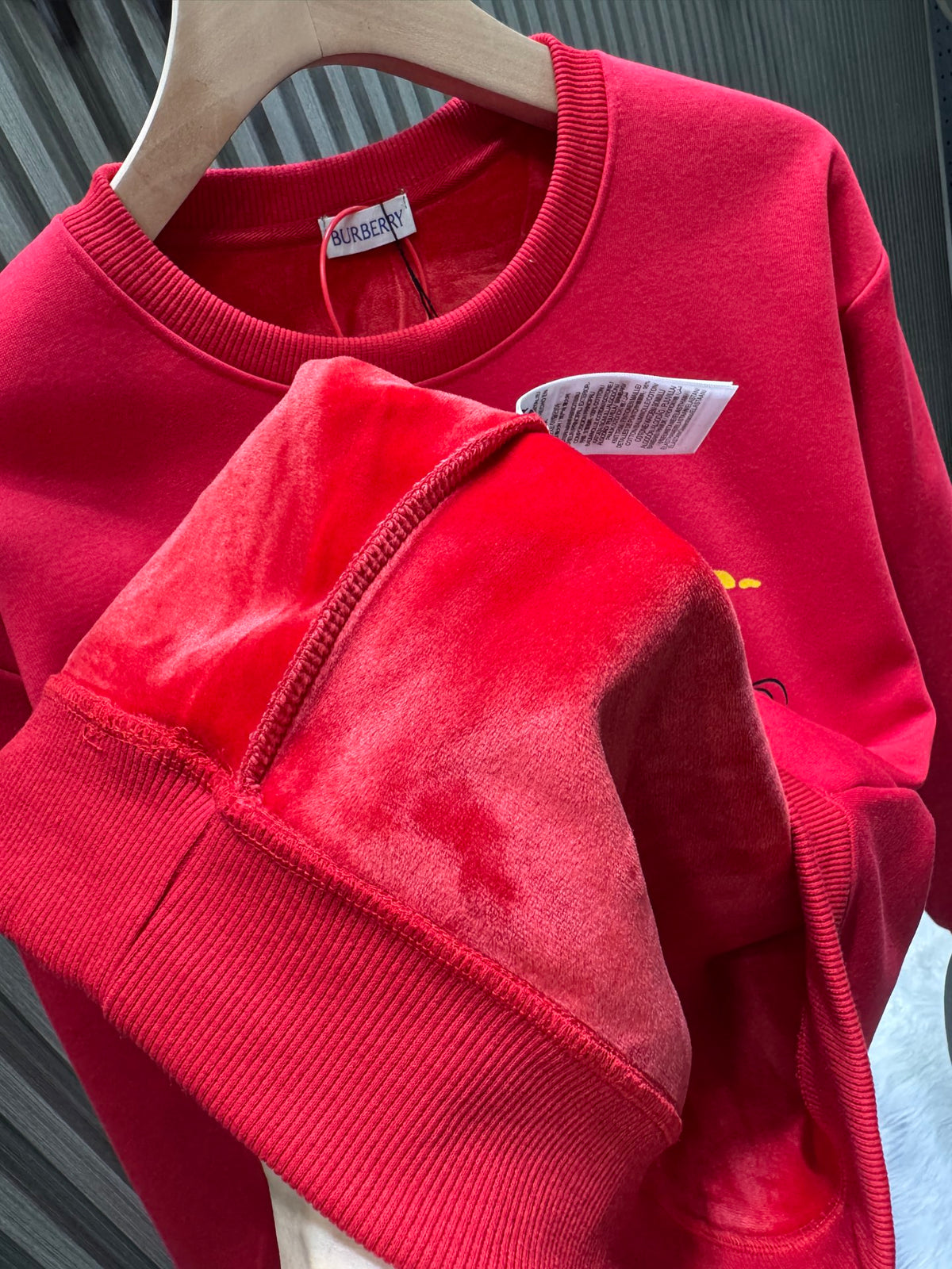 Classic Fit Hoodie-1014