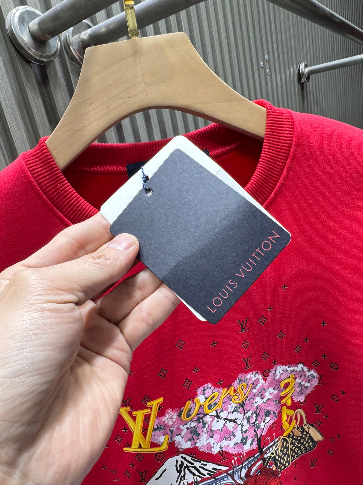 Classic Fit Hoodie-1017