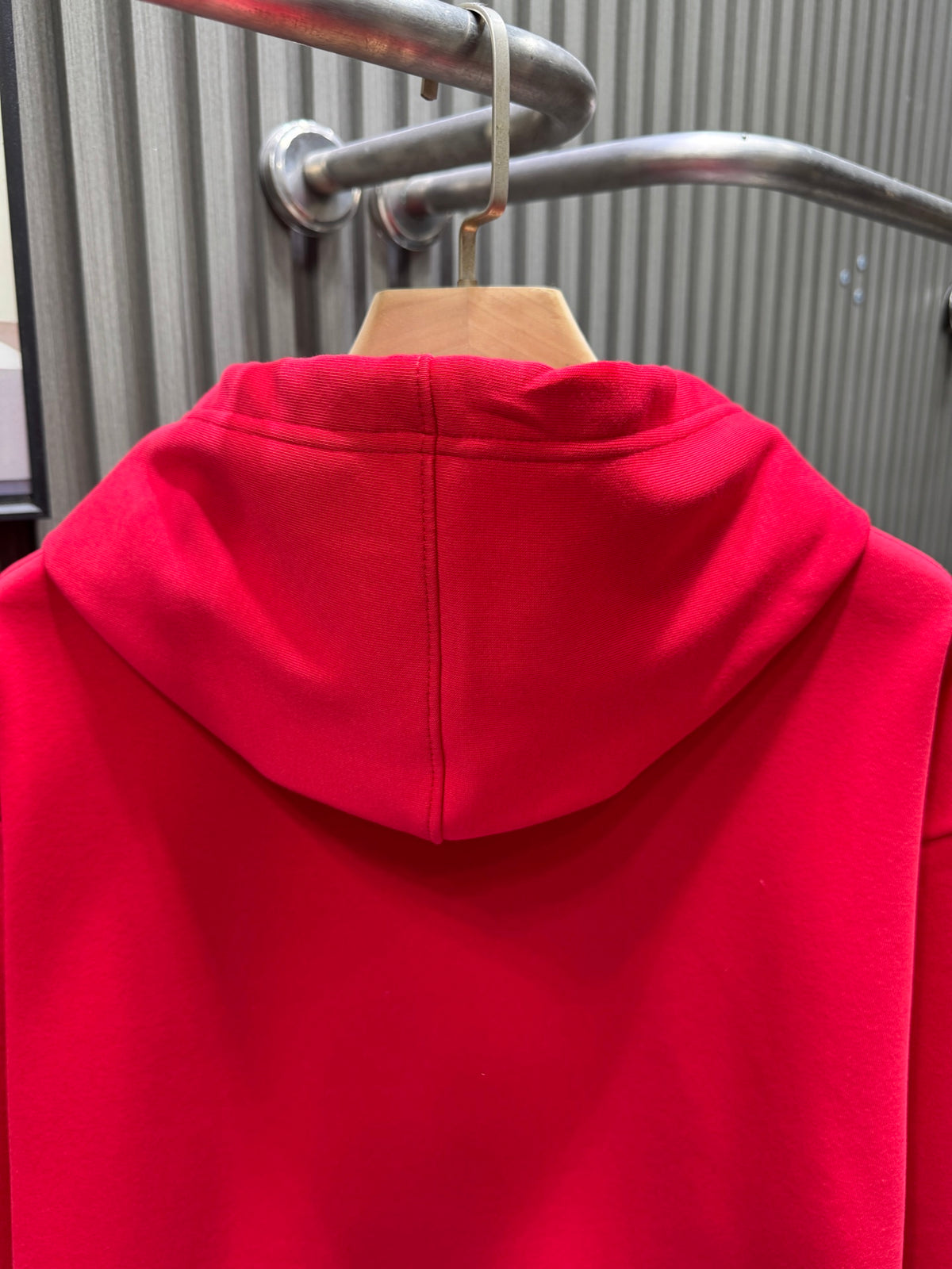 Classic Fit Hoodie-1020