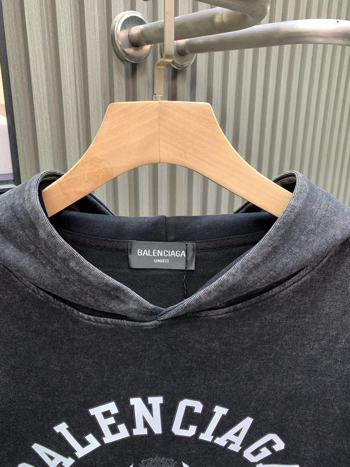 Classic Fit Hoodie-1022