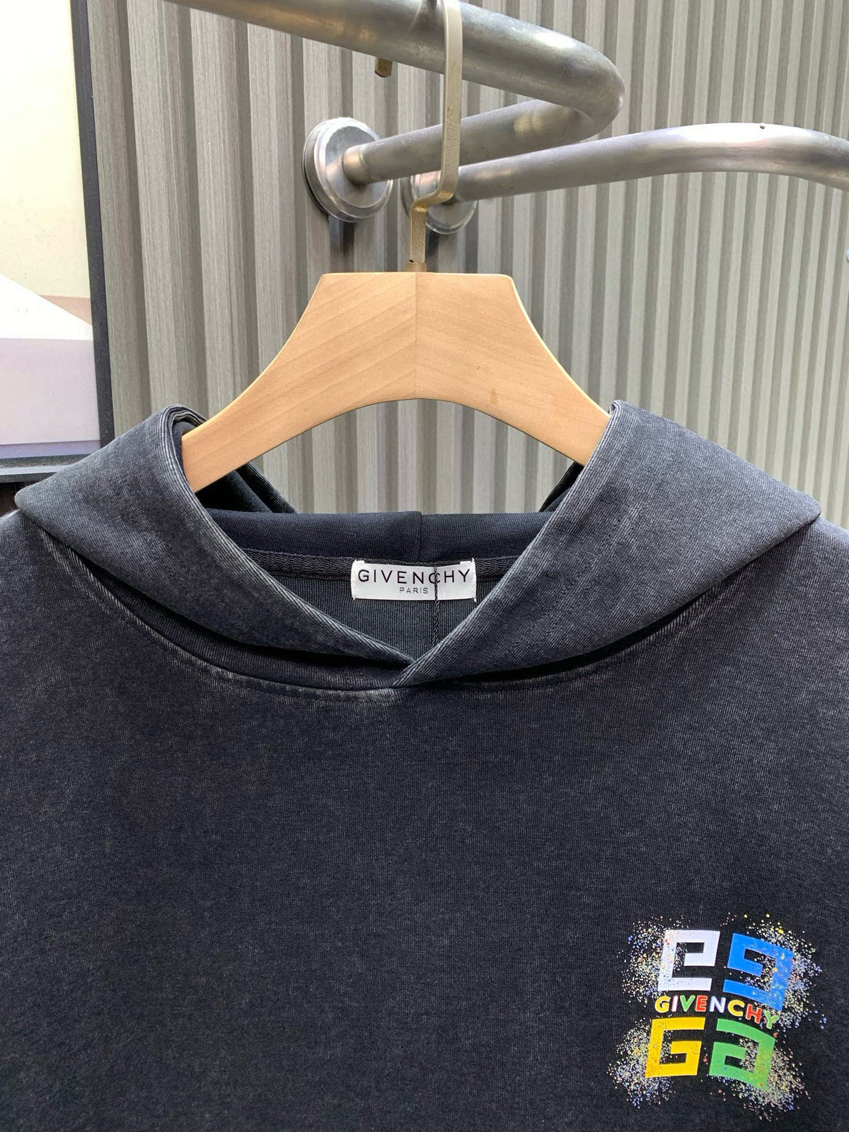 Classic Fit Hoodie-1025