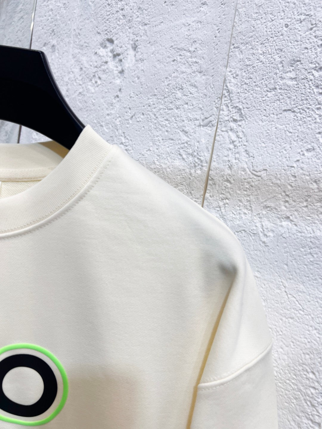 Classic Fit Hoodie-1029