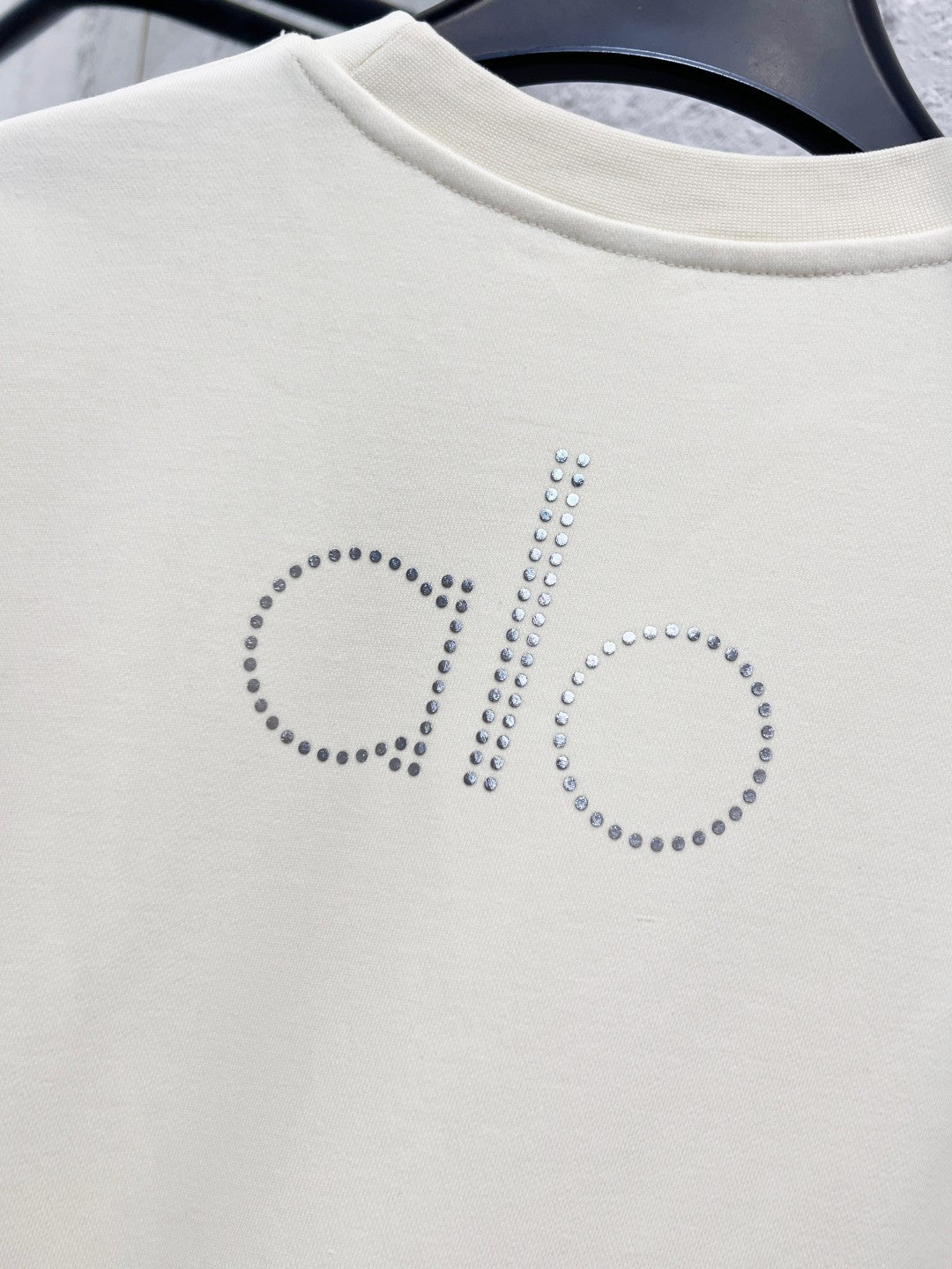 Classic Fit Hoodie-1029