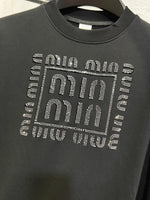 Classic Fit Hoodie-1031