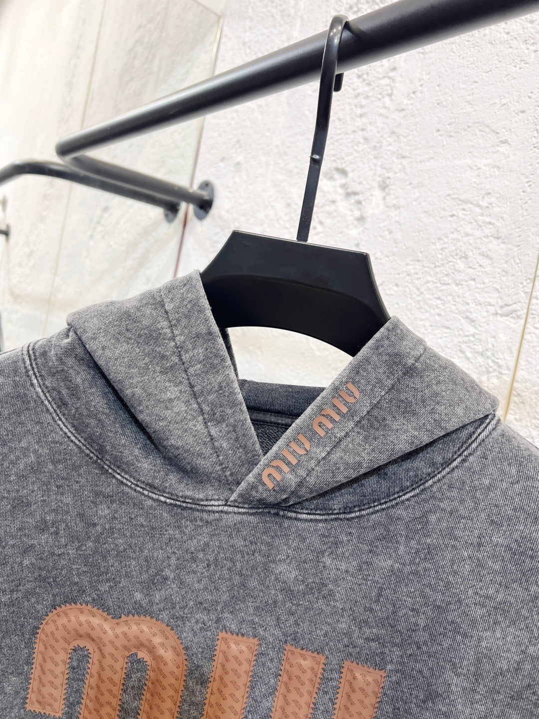 Classic Fit Hoodie-1033