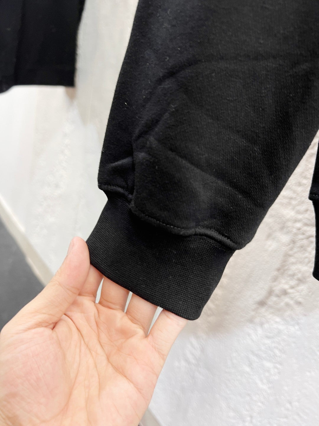 Classic Fit Hoodie-1037