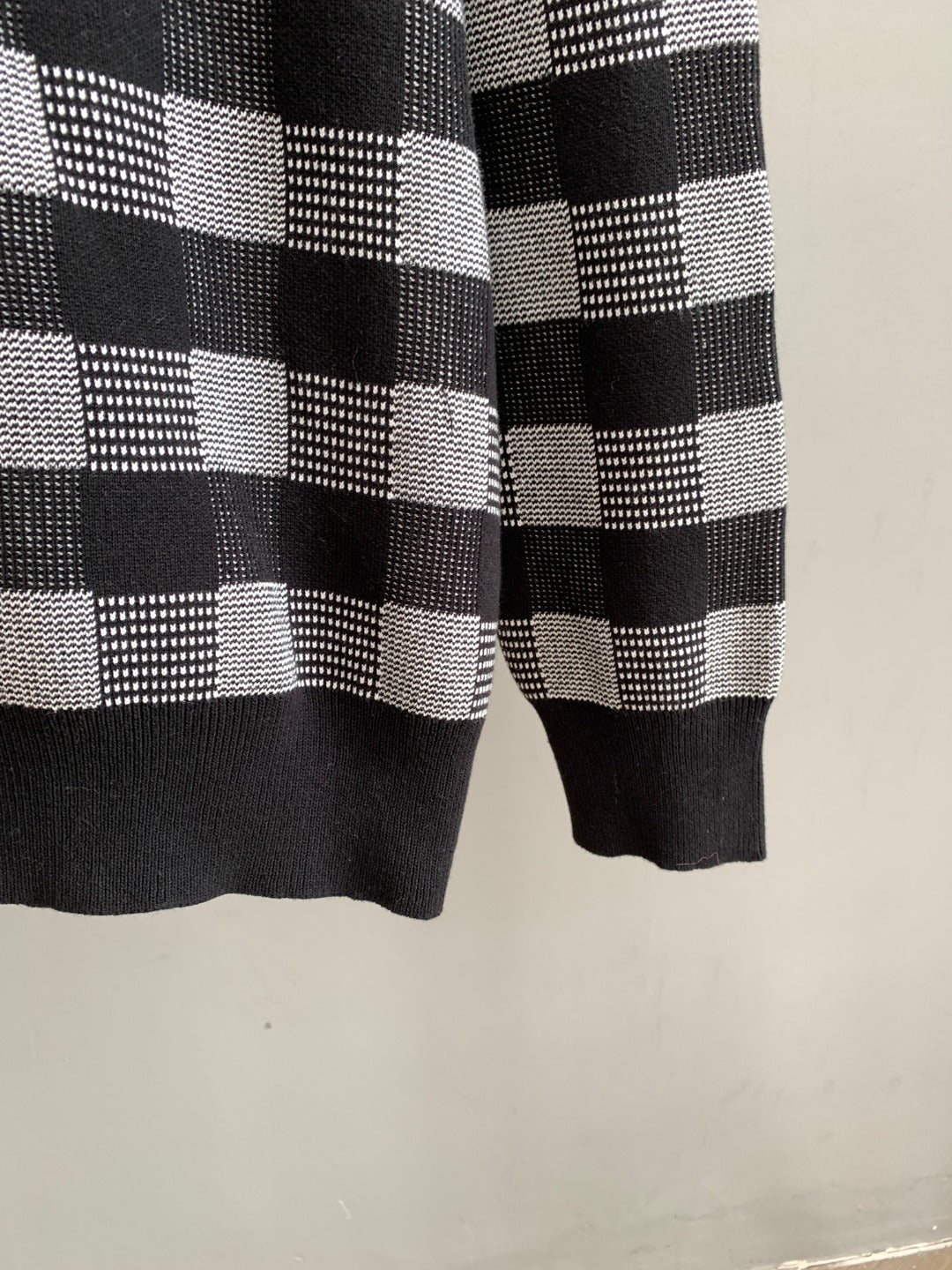 Classic Fit Hoodie-1042