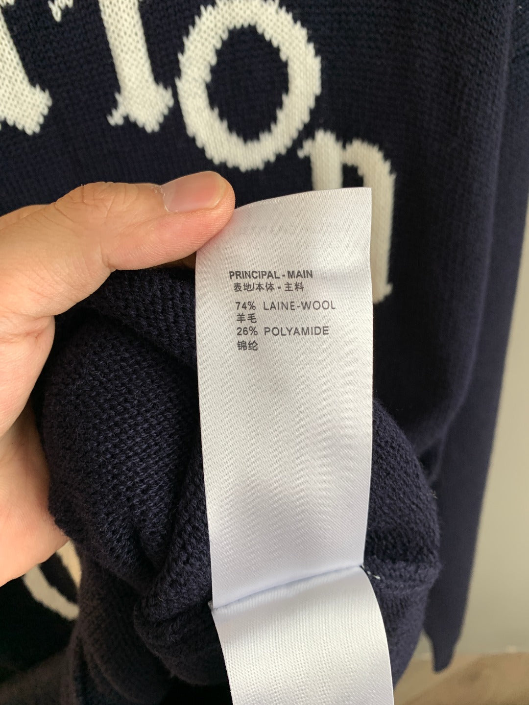 Classic Fit Hoodie-1043