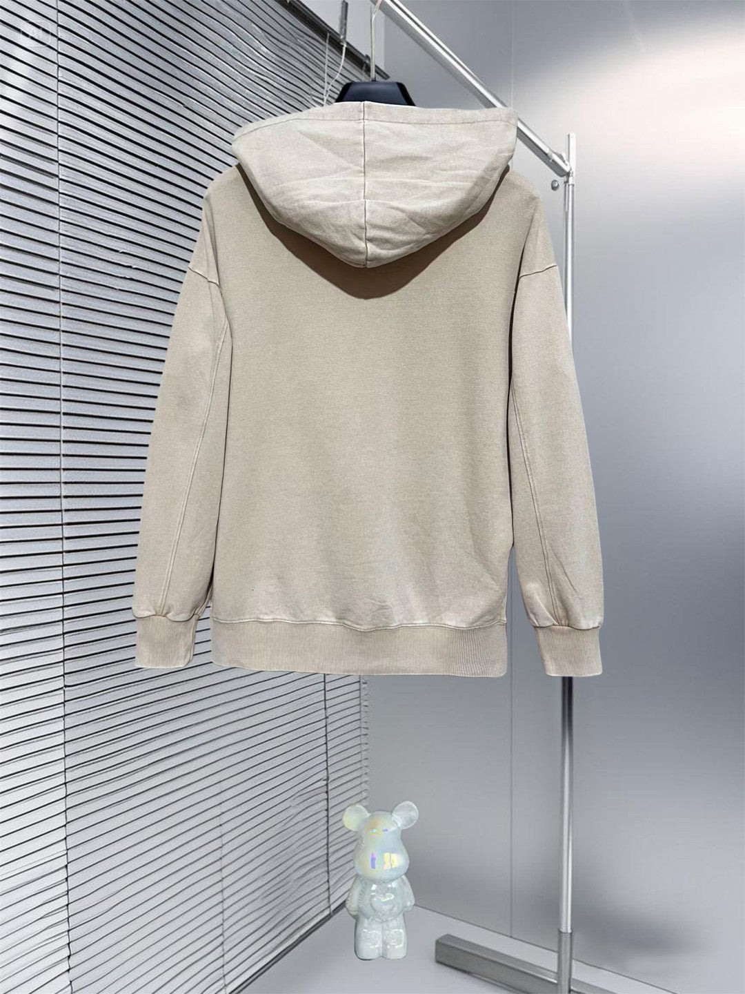 Classic Fit Hoodie-1055