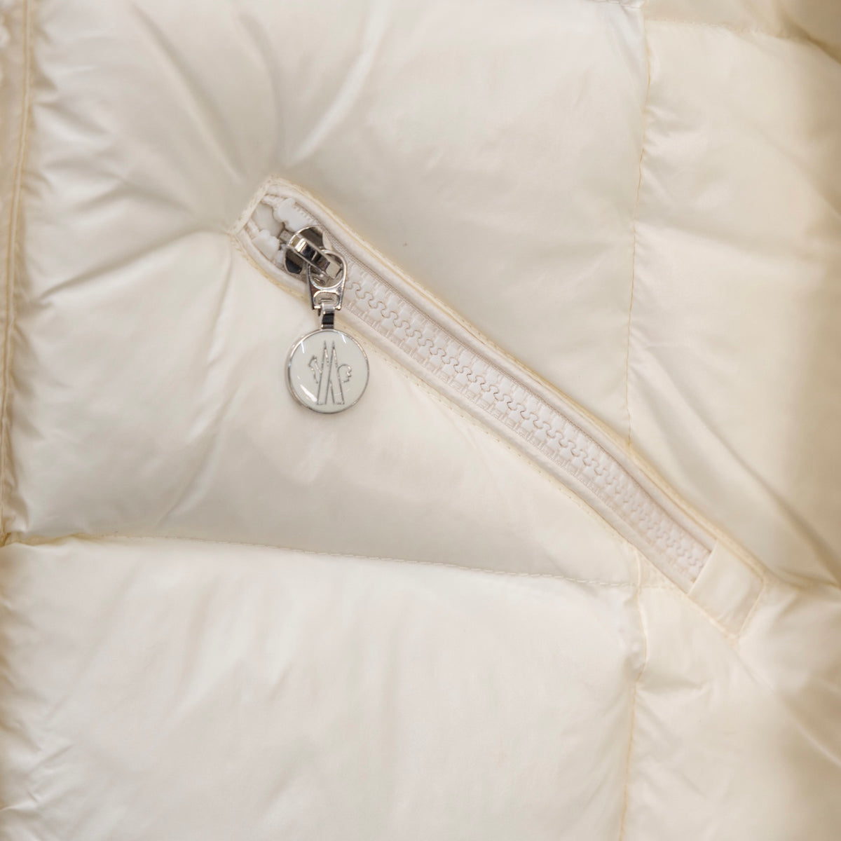 Ultra-Light Winter Puffer –111